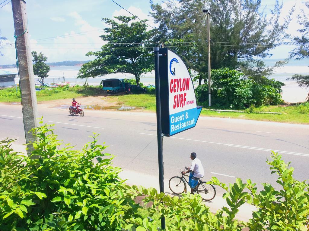 Bed and Breakfast Ceylon Surf Guest And Restaurant Велигама Экстерьер фото